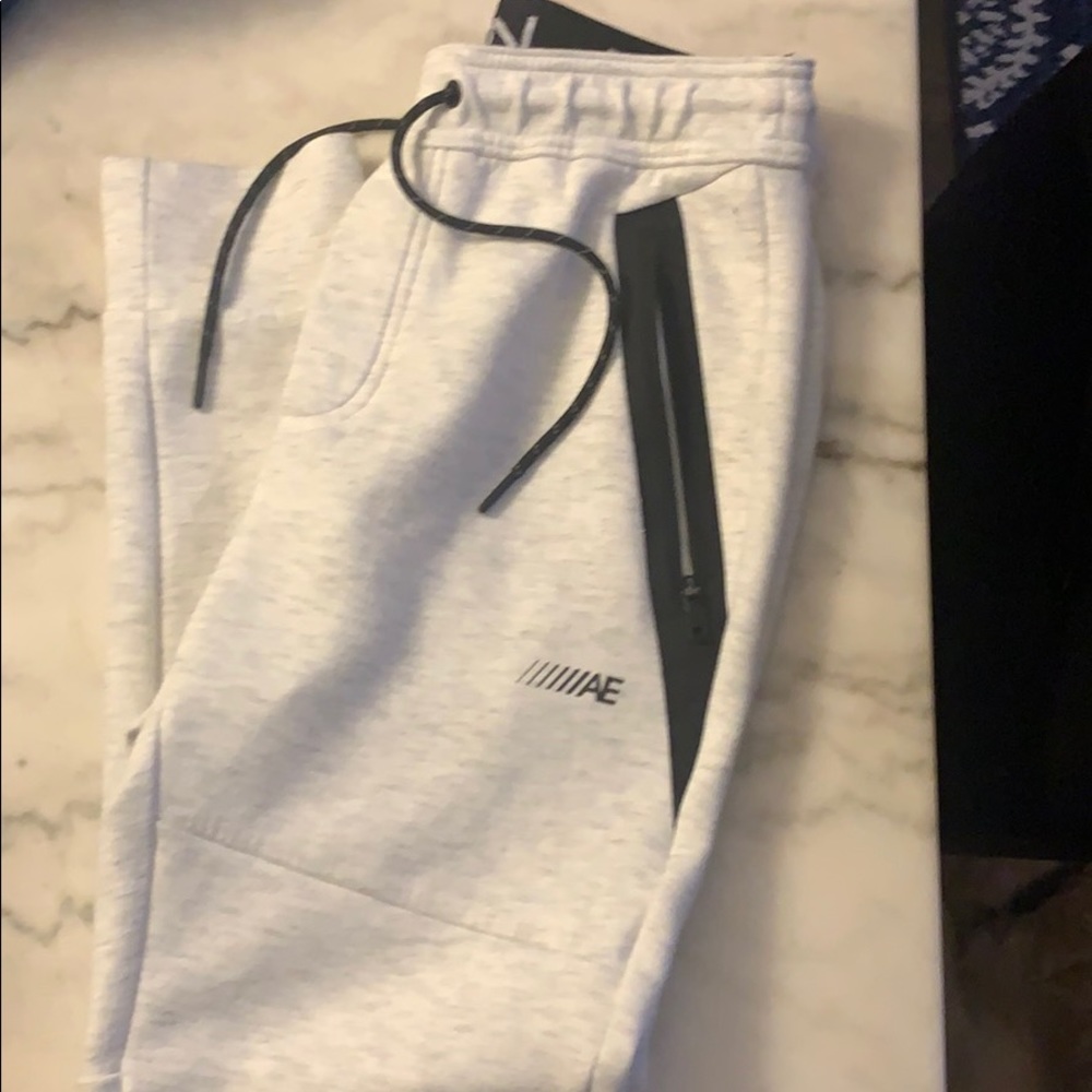 American Eagle joggers